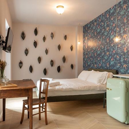 Regina Boutique Suites ตรีเอสเต ภายนอก รูปภาพ