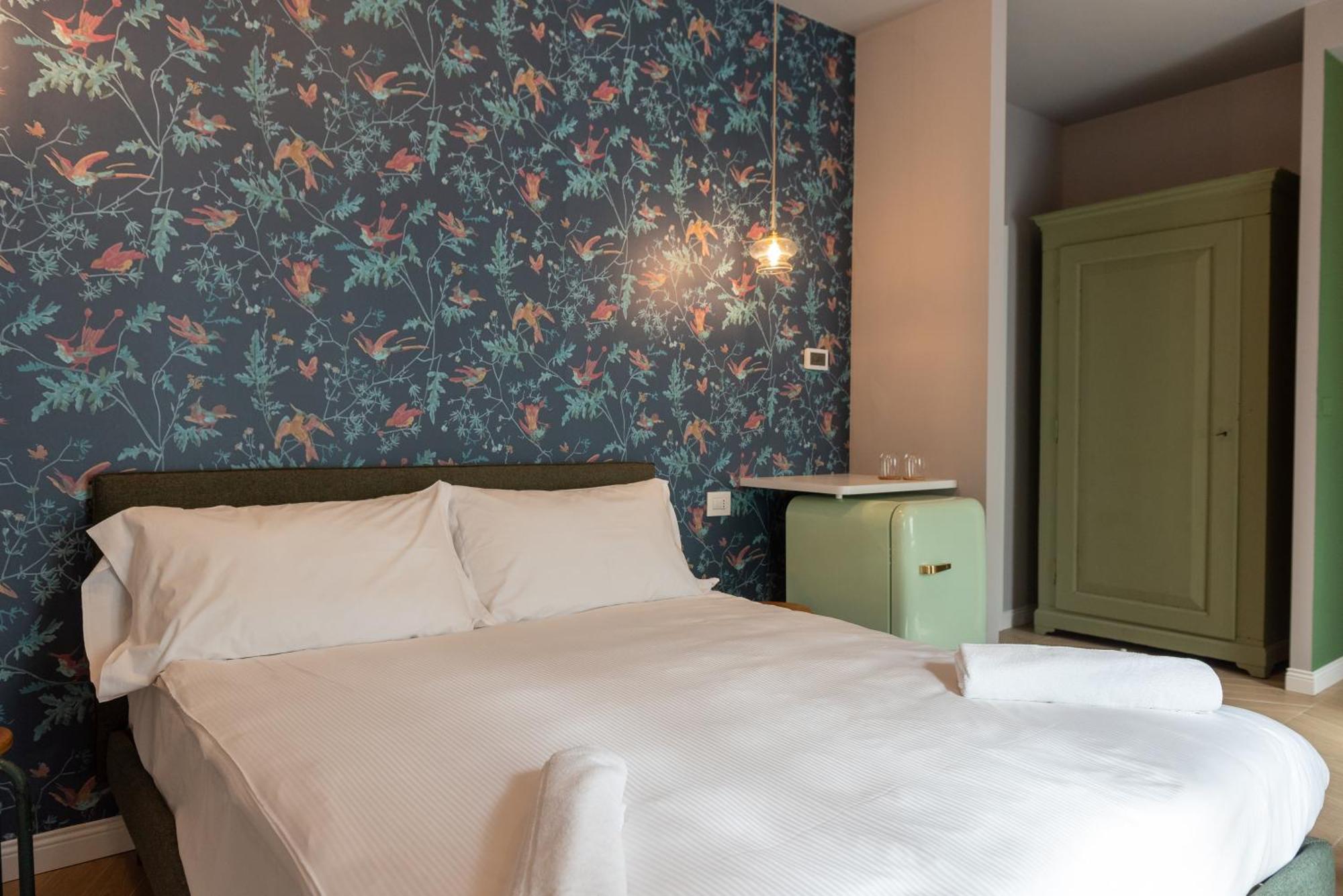 Regina Boutique Suites ตรีเอสเต ภายนอก รูปภาพ