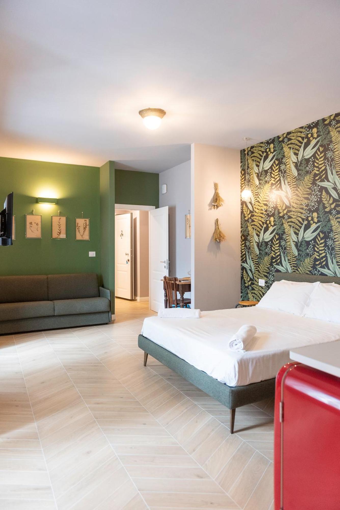 Regina Boutique Suites ตรีเอสเต ภายนอก รูปภาพ