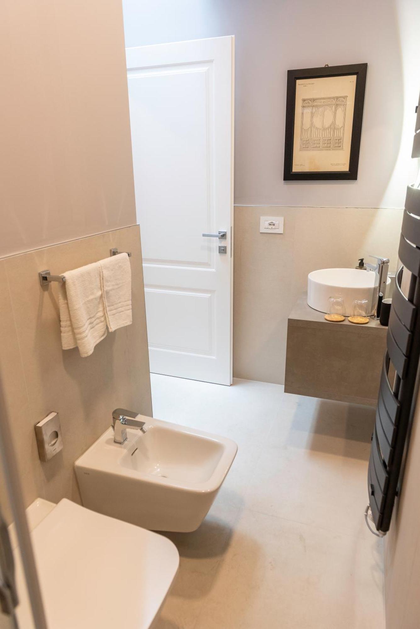 Regina Boutique Suites ตรีเอสเต ภายนอก รูปภาพ