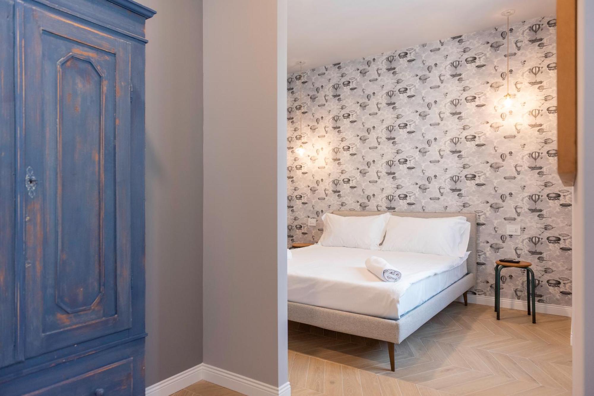 Regina Boutique Suites ตรีเอสเต ภายนอก รูปภาพ