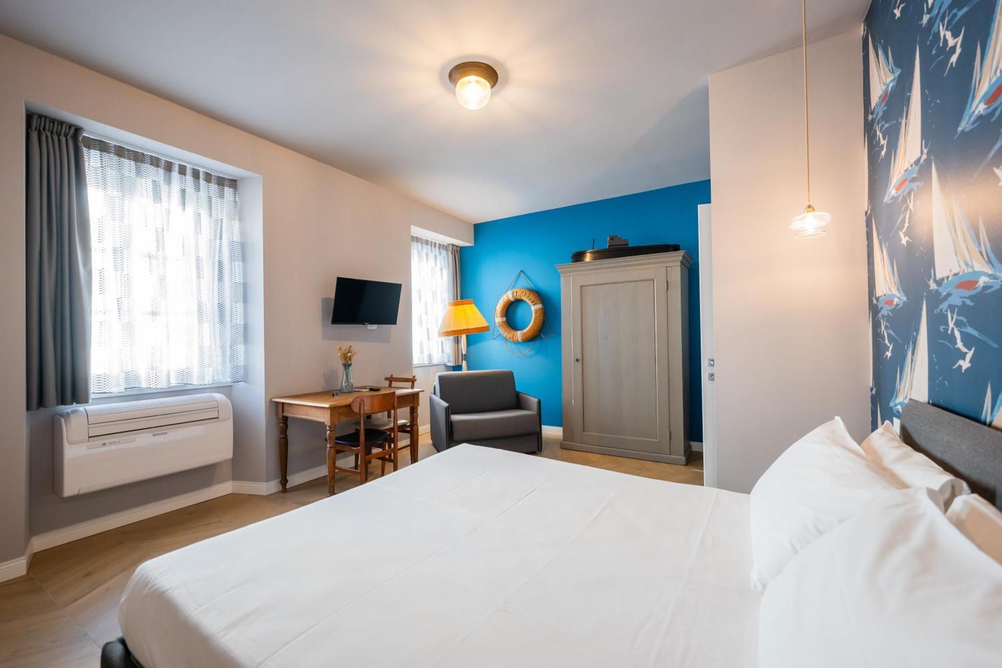 Regina Boutique Suites ตรีเอสเต ภายนอก รูปภาพ