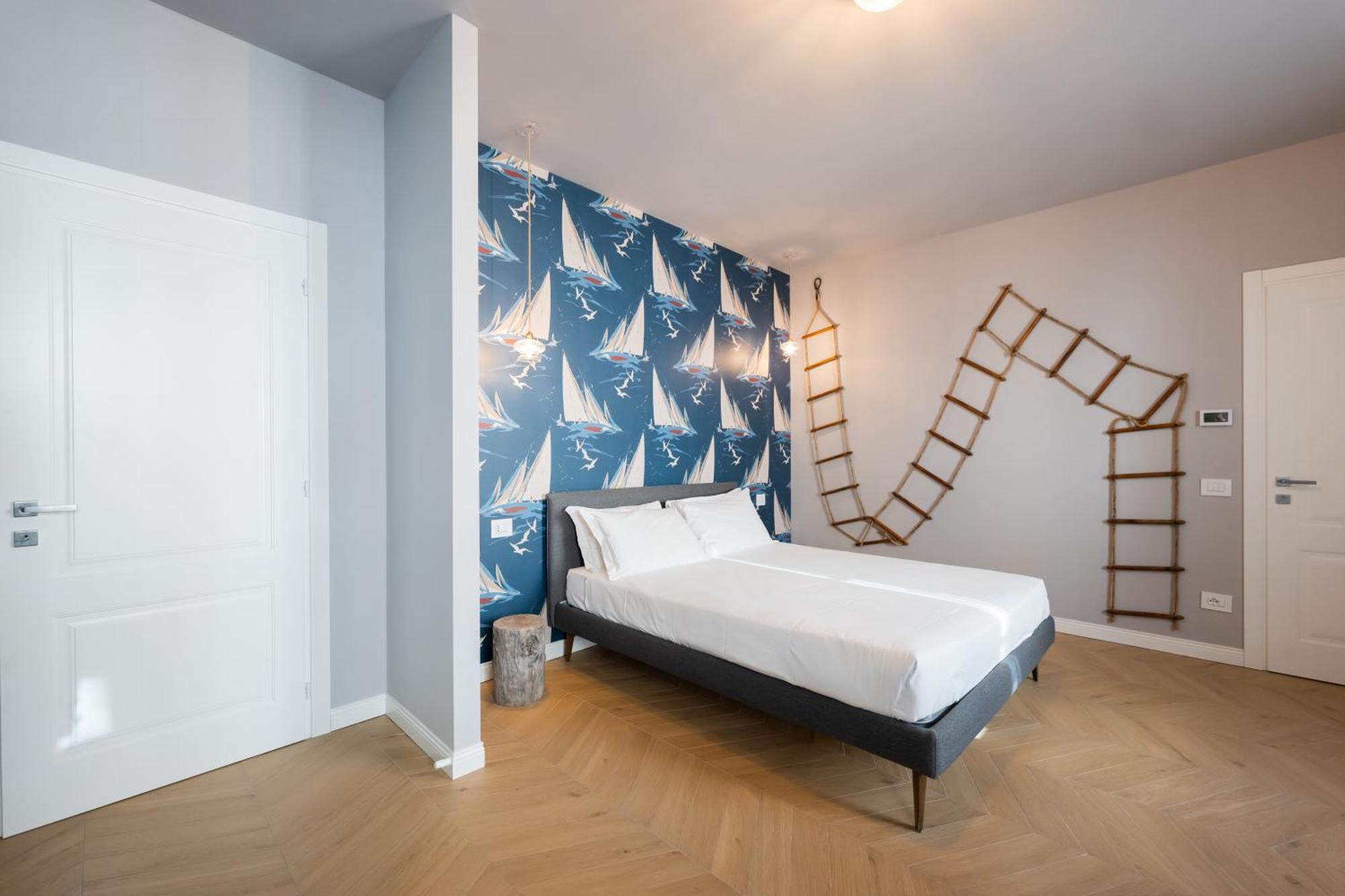 Regina Boutique Suites ตรีเอสเต ภายนอก รูปภาพ